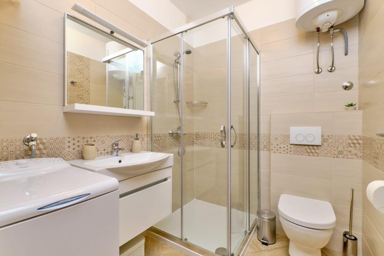 Apartments Enna Mali Losinj Ngoại thất bức ảnh
