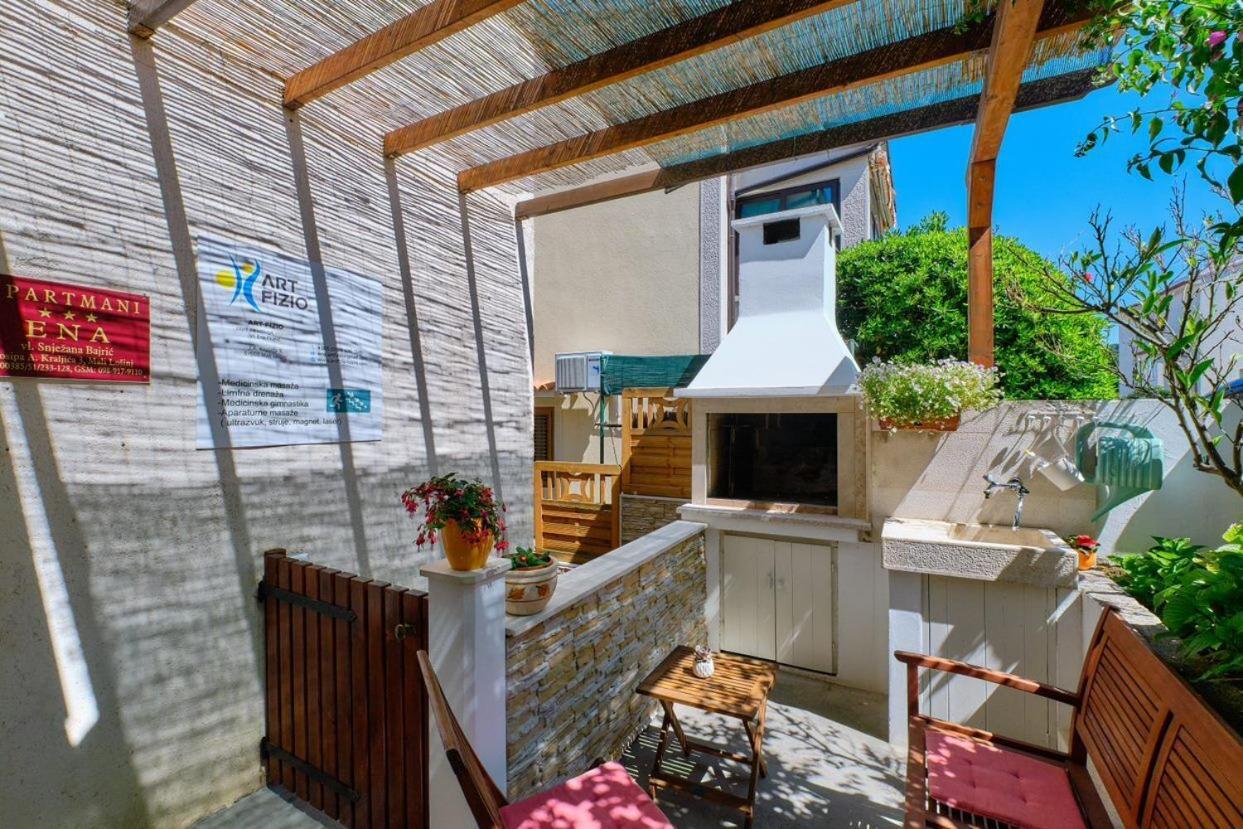 Apartments Enna Mali Losinj Ngoại thất bức ảnh